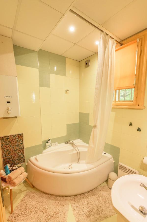 Tomovi Home - Three Bedrooms City Center Plovdiv Kültér fotó